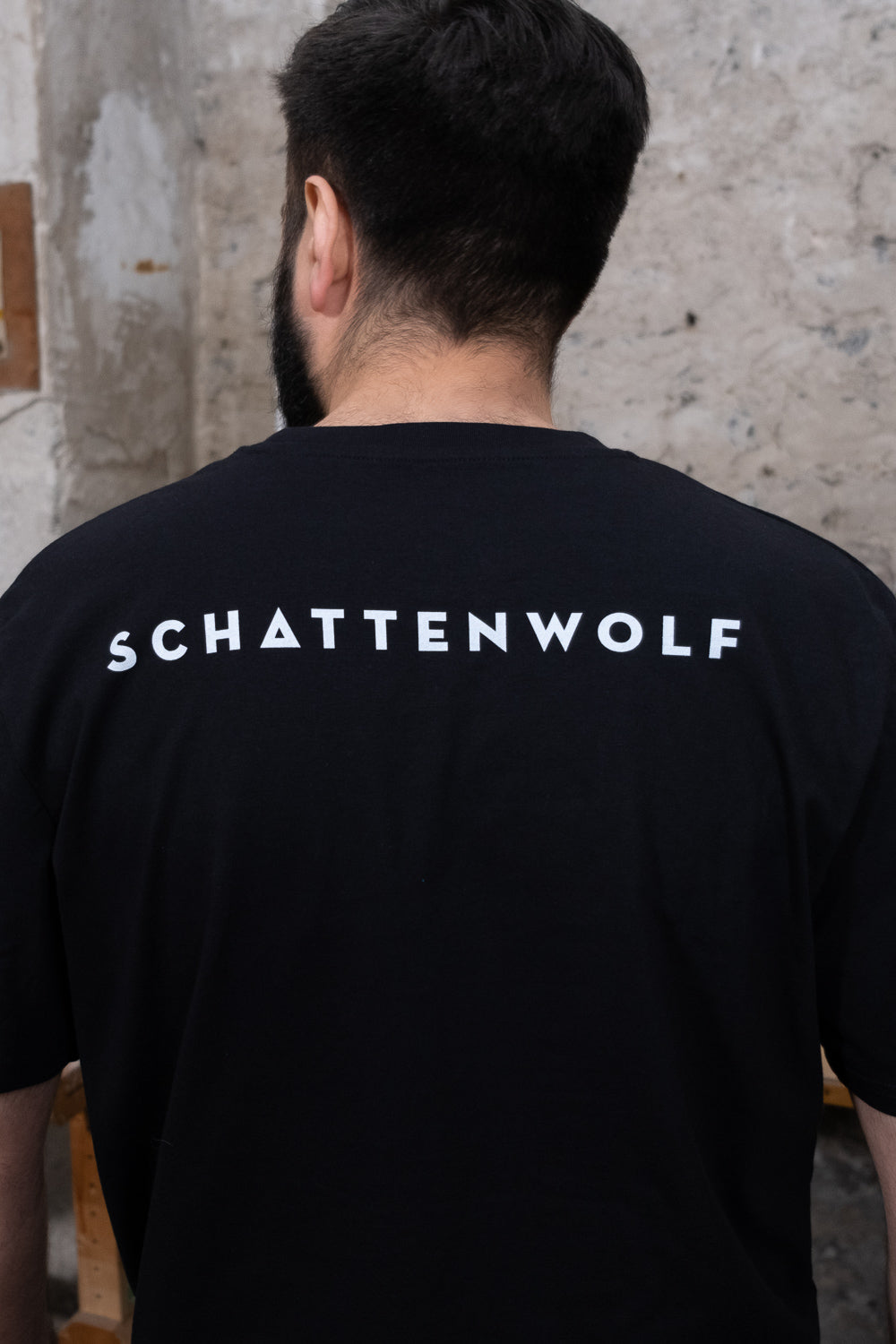BACKPRINT SCHATTENWOLF T-Shirt